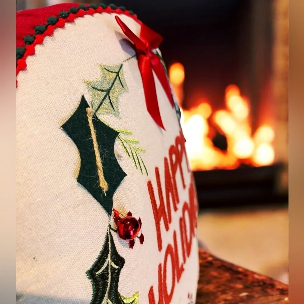 Round Happy Holiday Throw Pillow Linen St Nicholas Square® Red Bells Red Bow NWT